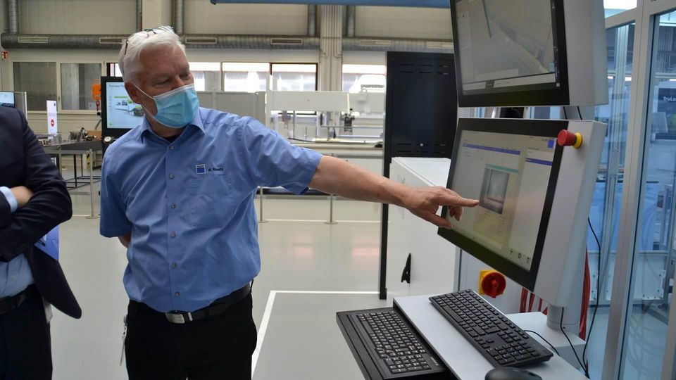 INTECH2022_Markus_Maatz_erksert_die_Bendmaster