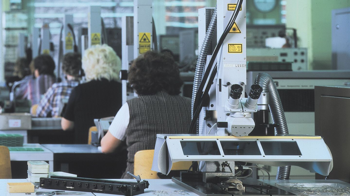 Laser in Ihrer Anwendung - Schweißen von Federn für die Uhrenindustrie