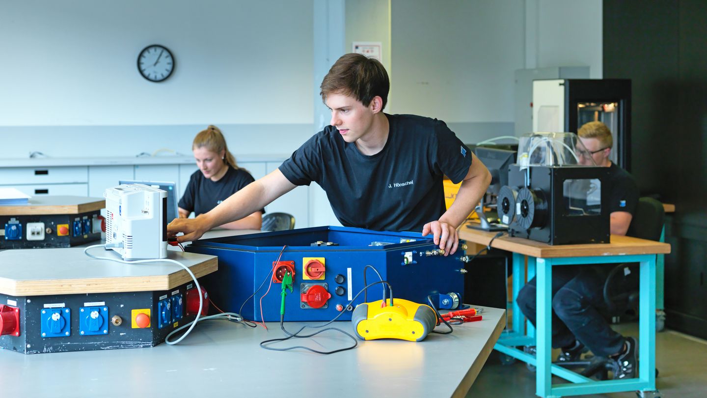 TRUMPF apprentice working in the apprenticeship workshop