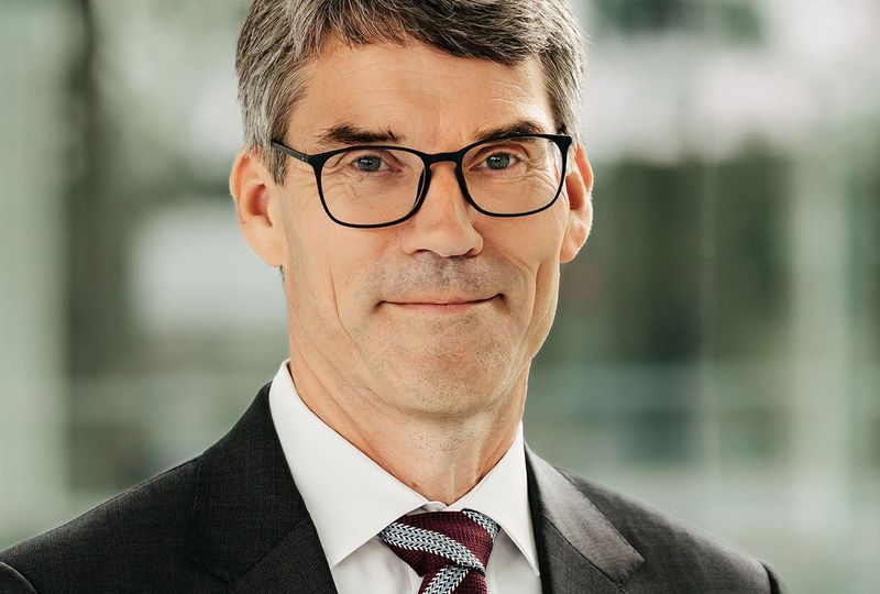 Portrait of Dr. rer. pol. Lars Grünert 