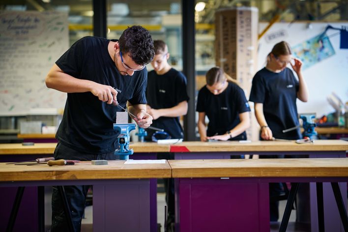 DHBW Maschinenbau-Student bei TRUMPF