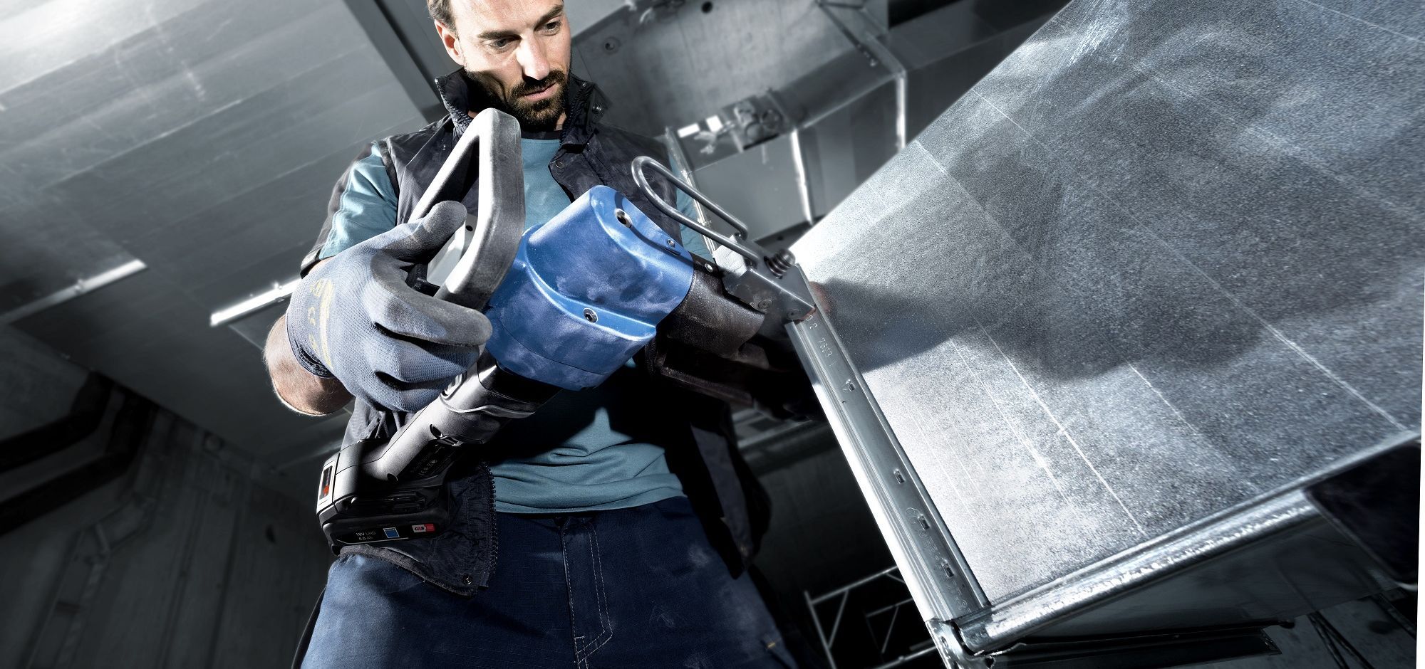 Power-fastener-joining-ducts-edges