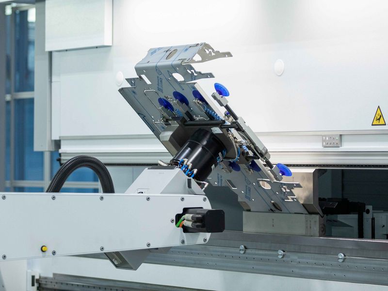 Automated press brakes