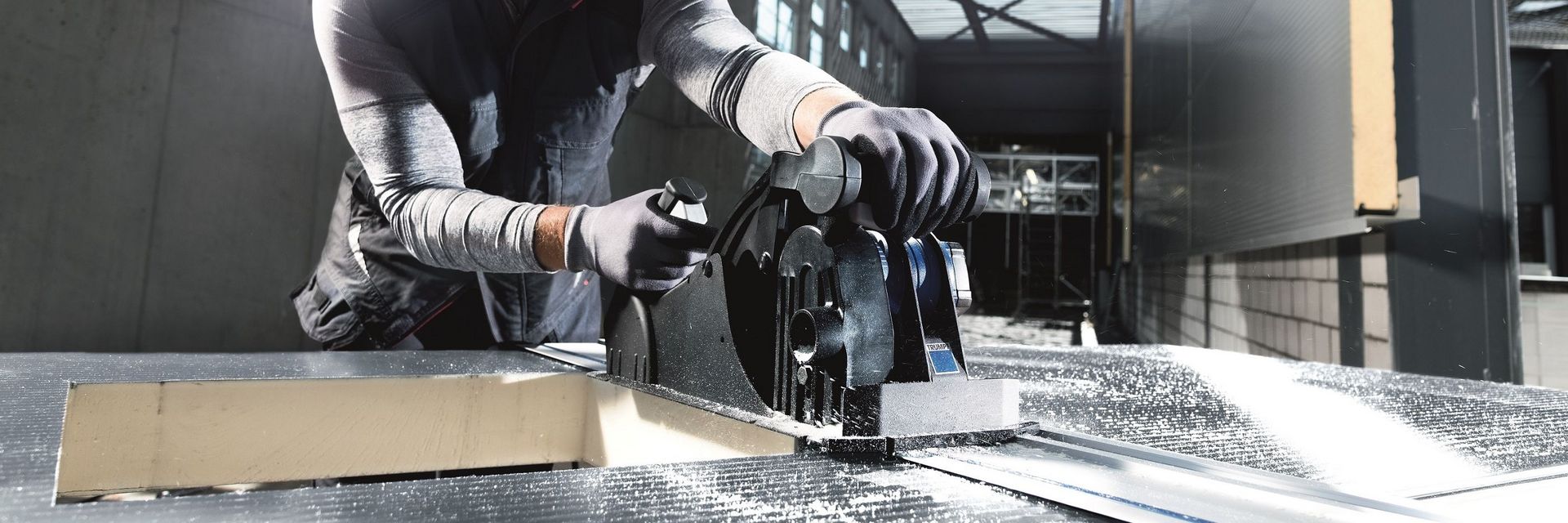 Wewnętrzne wycięcia z Panel Cutter