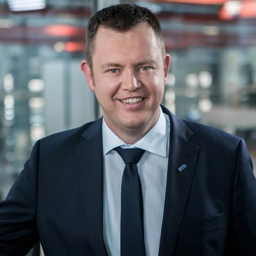 Geschäftsführer Firma Knoll