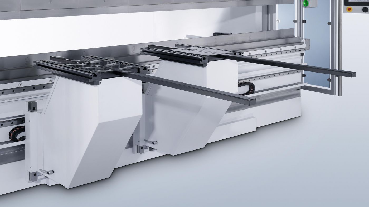 TruBend Series 8000, bending aid provides support for heavy or large sheets