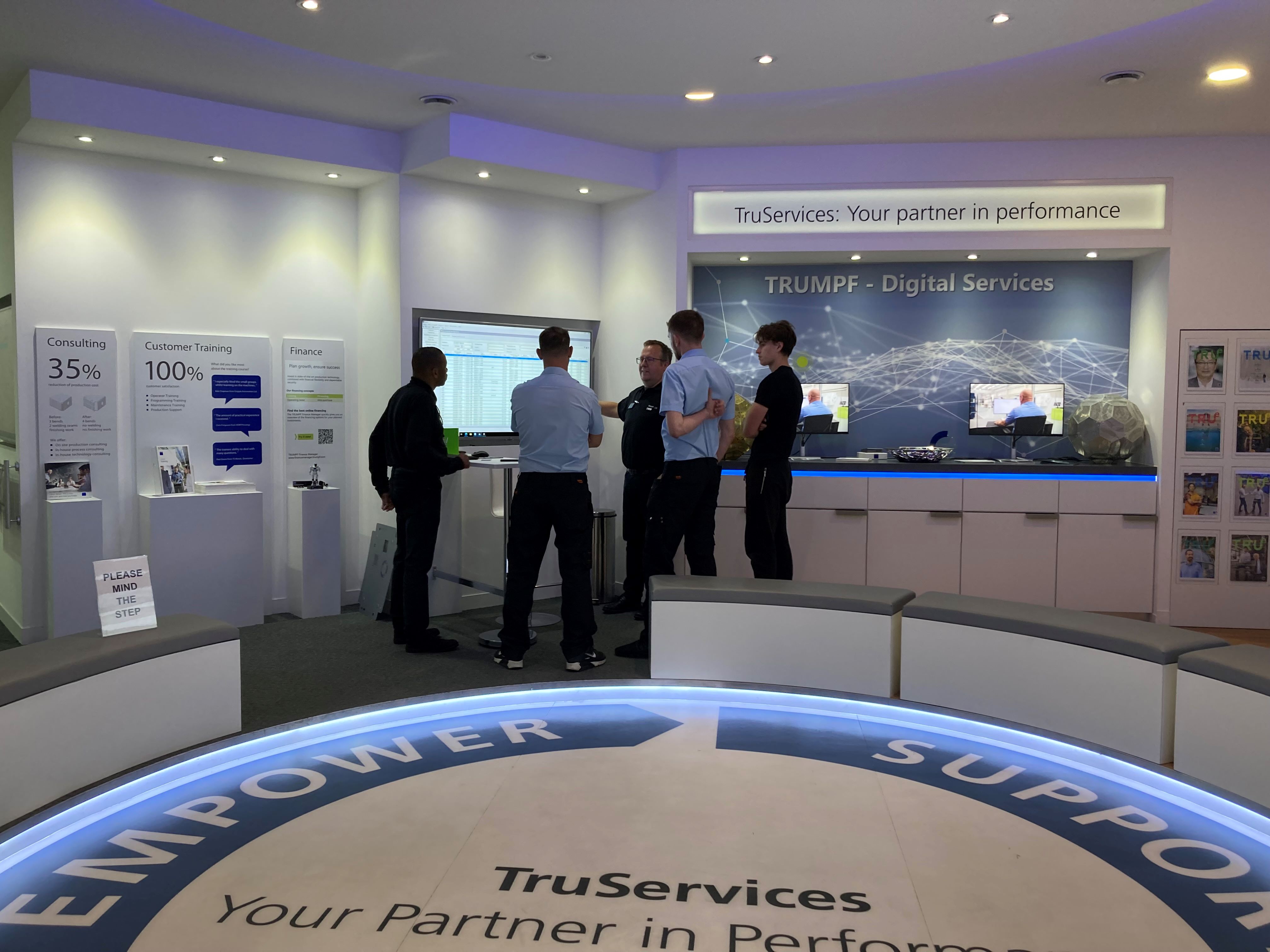 Successful TRUMPF UK Open House 2023 | TRUMPF